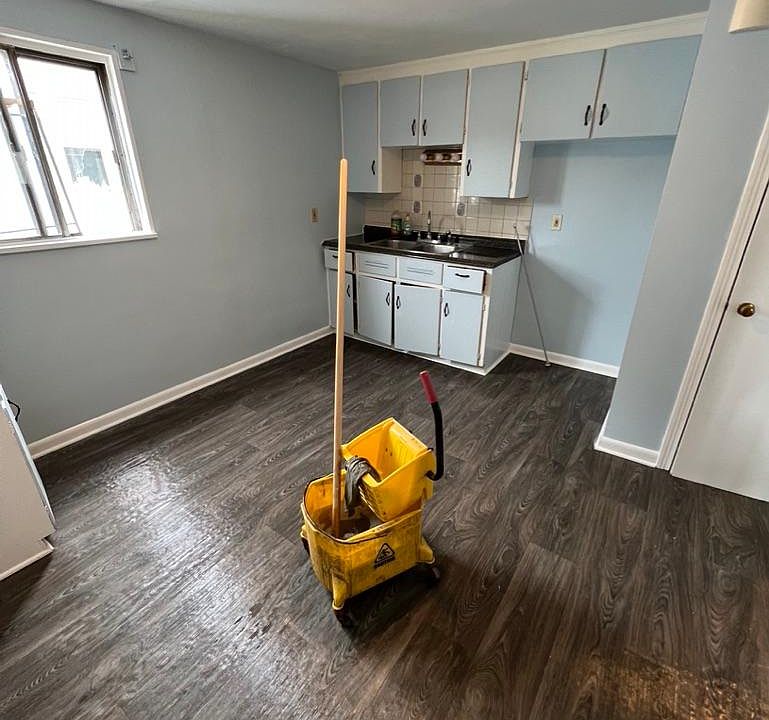1st image of 372 Norfolk Ave #2