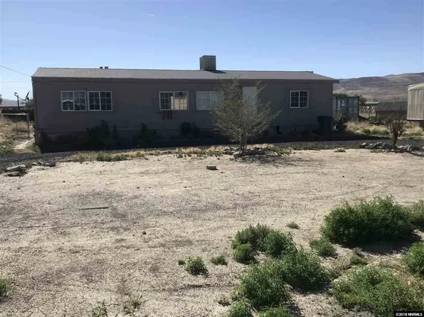 2905 Talapoosa St, Silver Springs, NV 89429