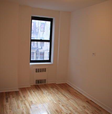 2nd image of 20 Woodruff Ave APT 2H