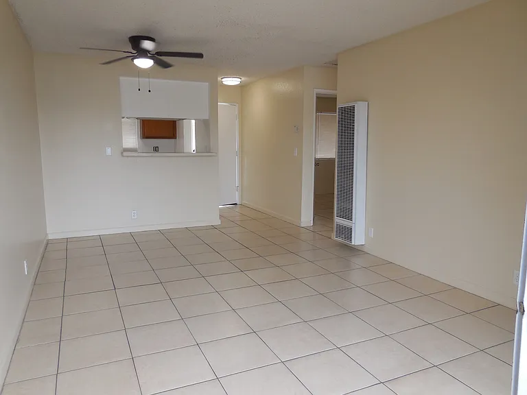 839 Gaviota Ave #F — Photo 8