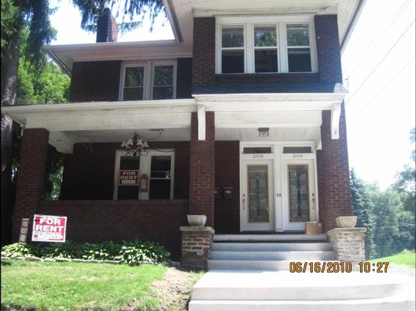 208 Orchard Pl FLOOR 1