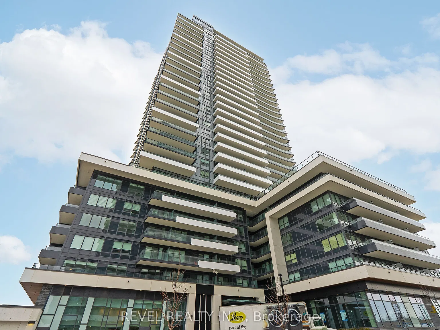 2 bed, $2,300 — Photo 1