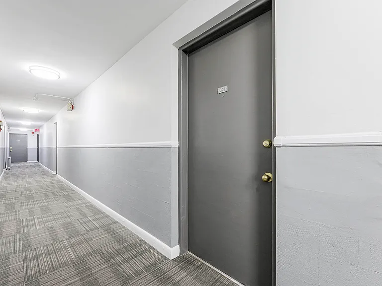 143 Stephen Dr #201 — Photo 6