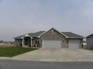 1311 Cadbury Rdg, Quincy, IL 62305