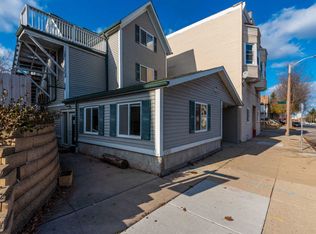 2455 S Howell Ave #2457, Milwaukee, WI 53207