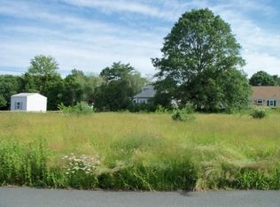 96 Ward St, Acushnet, MA 02743