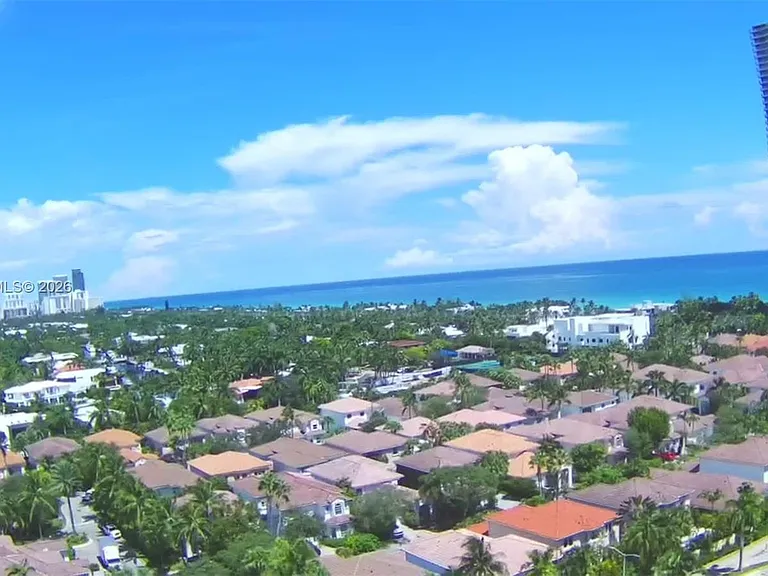 19380 Collins Ave #418 — Photo 7