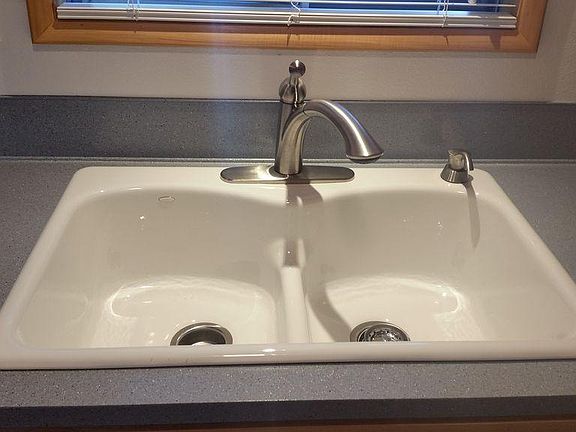 3rd image of 405 E 29th St APT 7