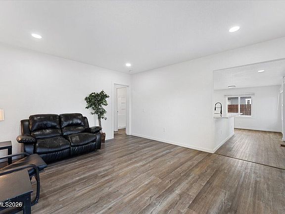 4th image of 1848 F St