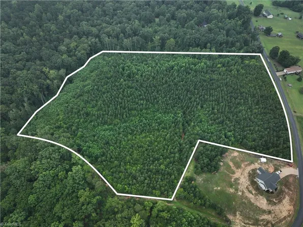 491 Spring Rd, Reidsville, NC 27320