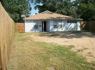 1030 W Austin St, Conroe, TX 77301