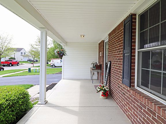 4th image of 2043 Shetland St