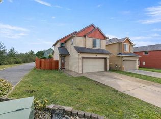891 Kentucky Ave, Coos Bay, OR 97420