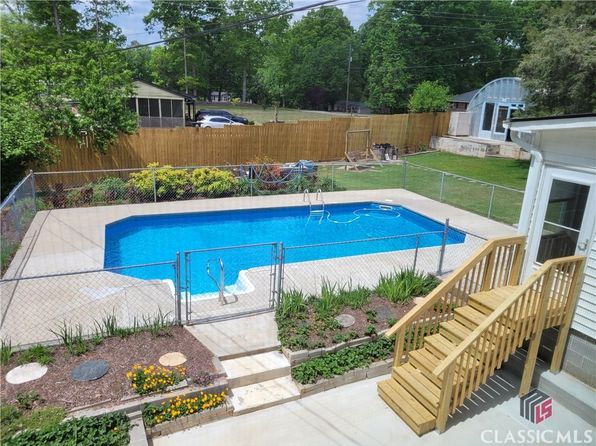 23 Post Oak Dr, Hull, GA 30646