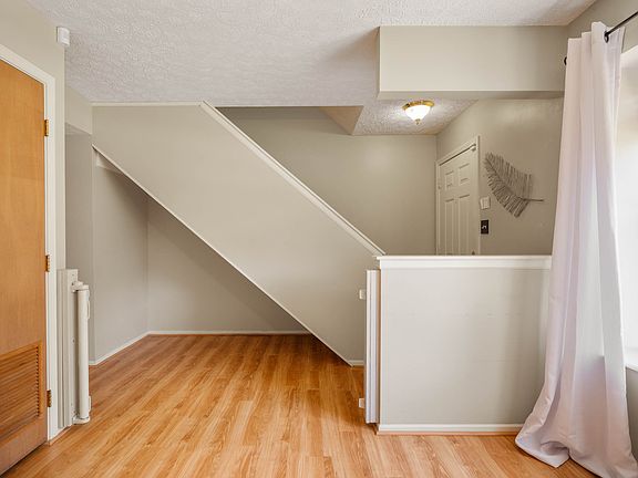 5th image of 1644 Marborough Ln