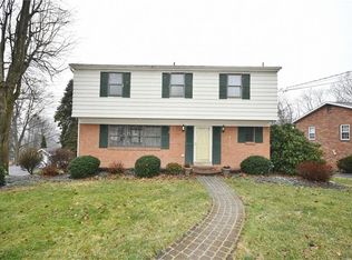 8720 Breezewood Dr, Pittsburgh, PA