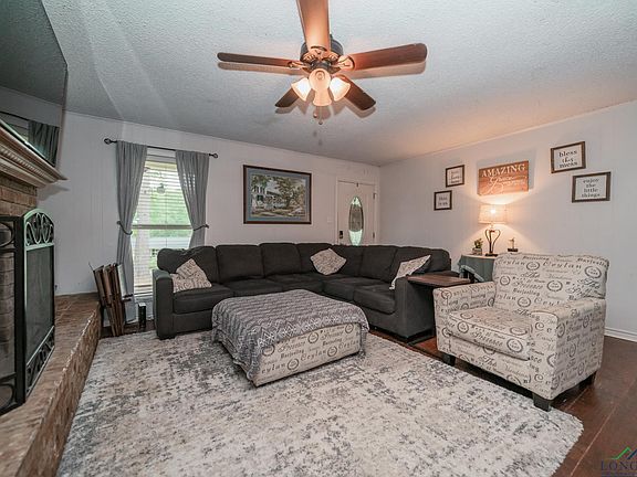 4th image of 100 Pine Grove Cir