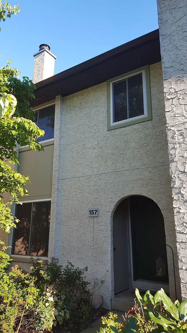 157 Tennyson Dr photo 1