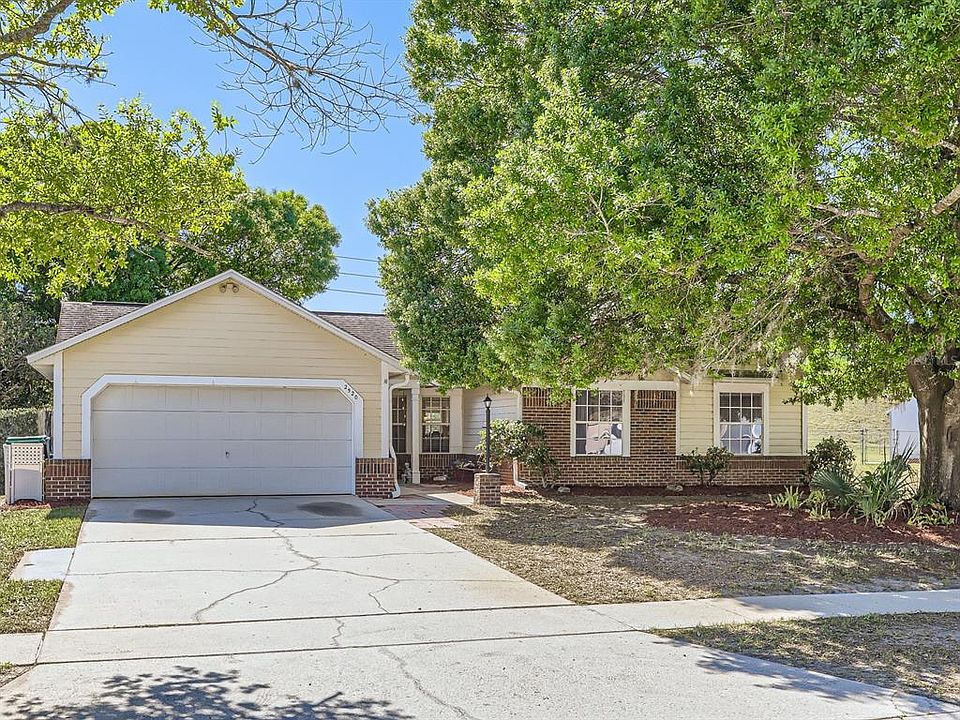 1st image of 2520 Logandale Dr