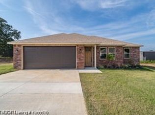 1127 Lavender Rd, Bonanza, AR 72916