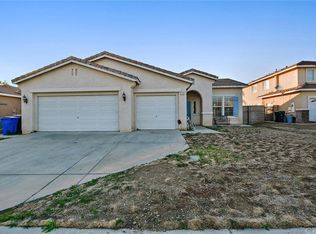 7742 Yankee Pl, Fontana, CA 92336