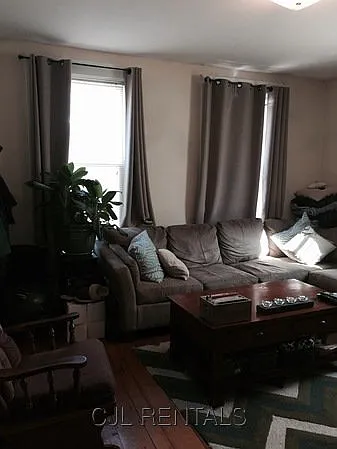 Adams St — Photo 3