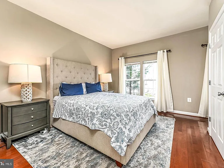 42526 Mayflower Ter — Photo 8