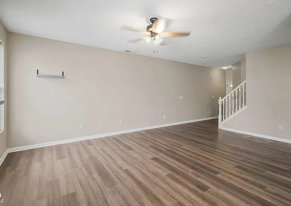 Prairie Meadow Dr. 14215 - MR - 1 — Photo 4