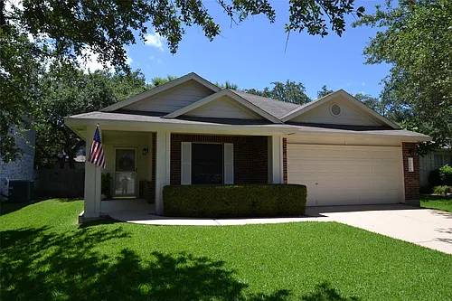 2004 Killians Way Photo 1