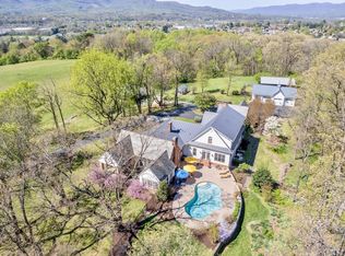 1975 Reavis Ln, Salem, VA 24153