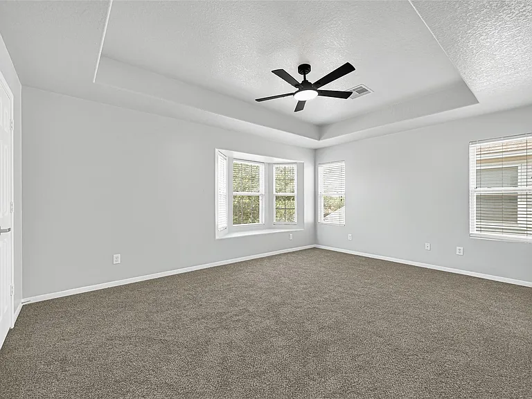 1827 Macondray Dr — Photo 16