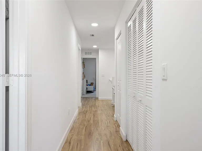 2014 Sugar Maple Dr #2014 — Photo 15