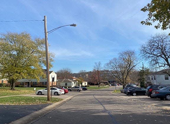 4th image of 1887 Chaucer Dr