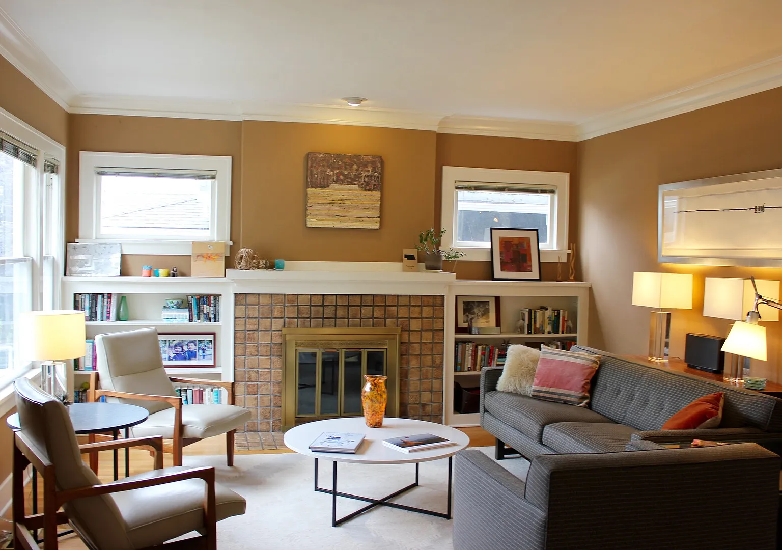 Beautiful Queen Anne Craftsman Home! — Photo 2