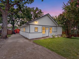 908 W Heron St, Denison, TX 75020