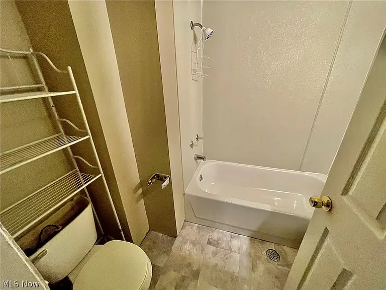 9811 McCracken Blvd — Photo 10