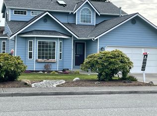 1329 SW 6th Ave, Oak Harbor, WA 98277