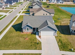 2002 Rittenhouse Pl, Huntertown, IN 46748