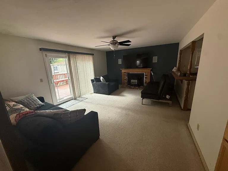 1120 Discovery Way — Photo 8