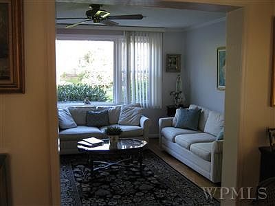 3rd image of 208 Park Dr
