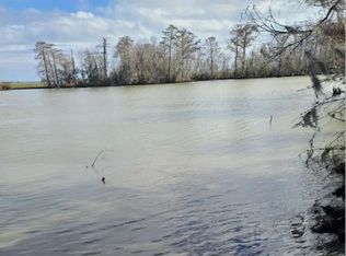 403 Pointe Vista Dr, Elizabeth City, NC 27909