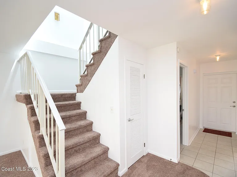 658 Atlantic Dr — Photo 37