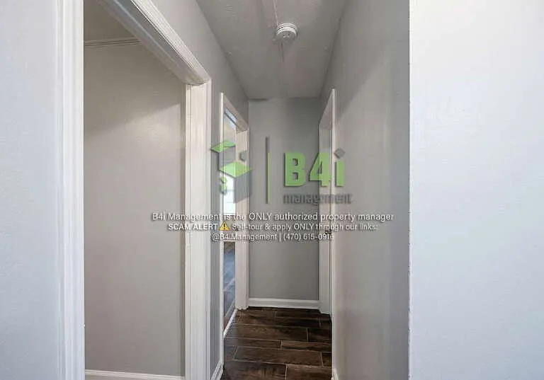 4 Dean Dr — Photo 18