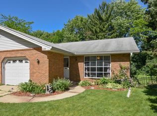 335 Princeton Ave, Elgin, IL 60123