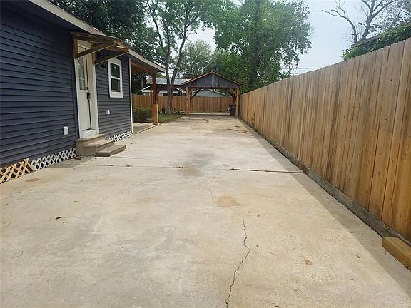 2nd image of 5803 Delfren Ln