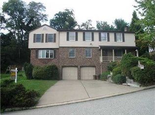 3420 Timberwood Dr, Homestead, PA 15120