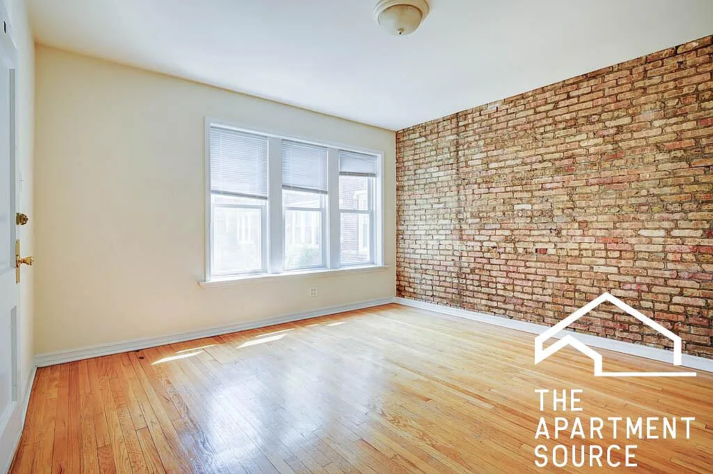 3040 West Wellington Avenue #1 — Photo 4
