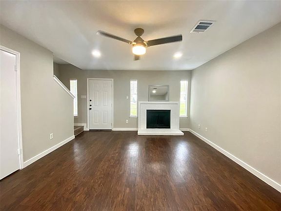4th image of 1803 River Crossing Cir APT A