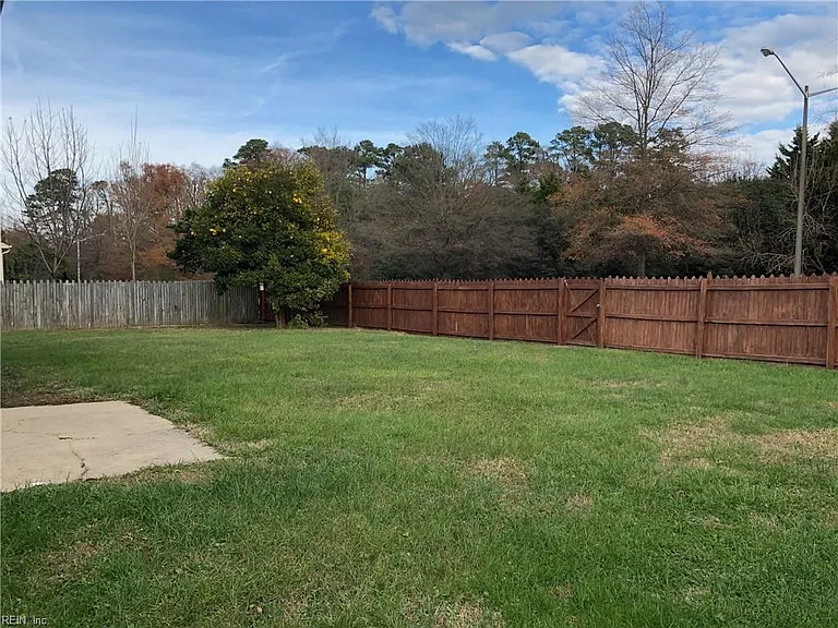 5608 Del Park Ct — Photo 12
