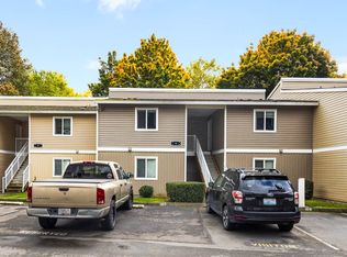 12513 NE 130th Way APT C204, Kirkland, WA 98034
